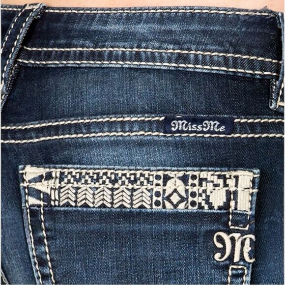 Miss Me Embroidered Ankle Skinny in MK 618 Size 29 - Picture 6 of 8